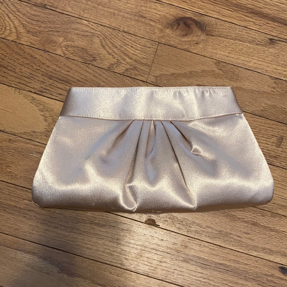 Gold clutch